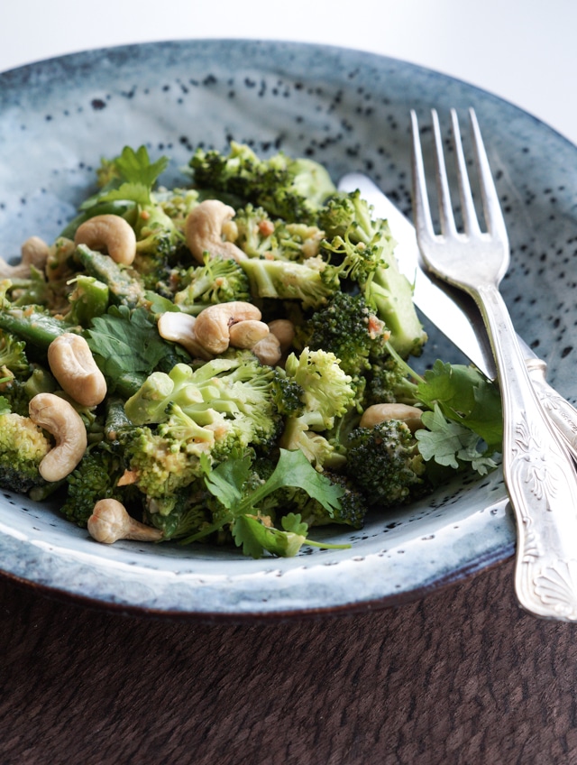 broccoli-peanut-salat