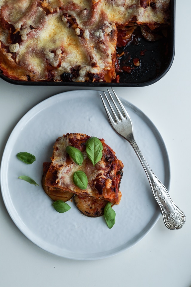 Vegetarlasagne med stegte grøntsager vegetar lasagne Vegetarlasagne med stegte grøntsager vegetar lasagne