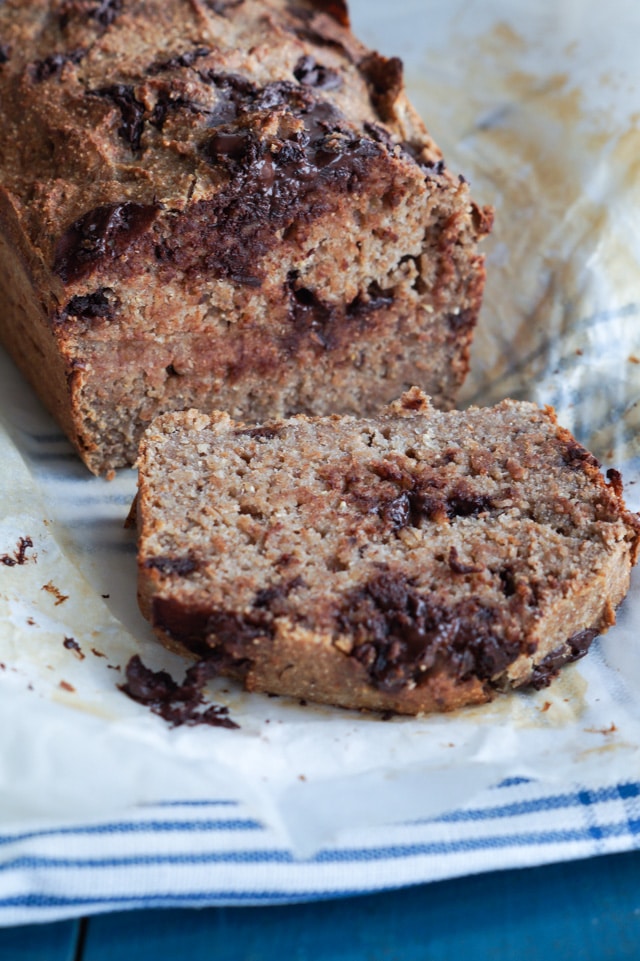Sundt bananbrød med chokolade og peanutbutter Sundt bananbrød med chokolade og peanutbutter