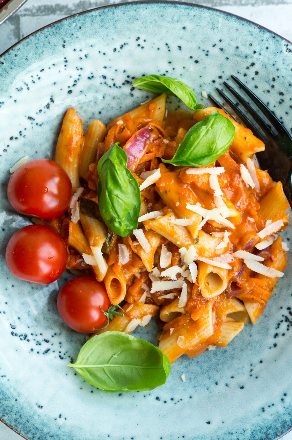 Pasta med tomat-gulerodssauce Pasta med tomat-gulerodssauce