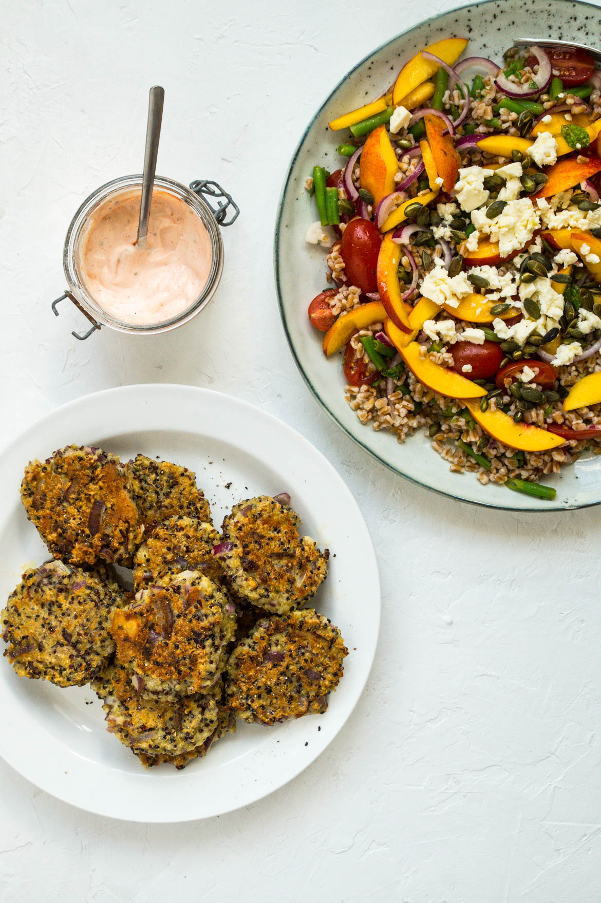 Quinoadeller - vegetariske deller med quinoa og feta Quinoadeller - vegetariske deller med quinoa og feta