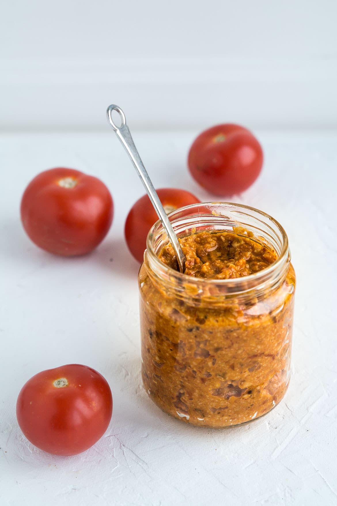 Tomatpesto med bagte tomater Tomatpesto med bagte tomater