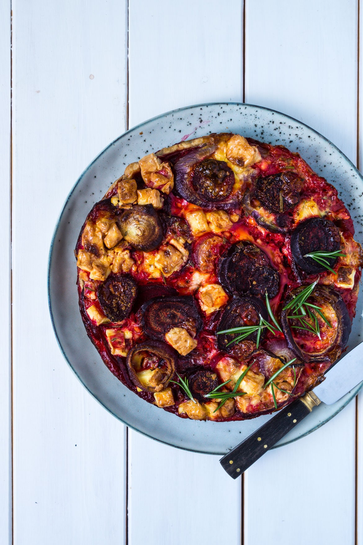 Rødbedetærte med feta Rødbedetærte med feta