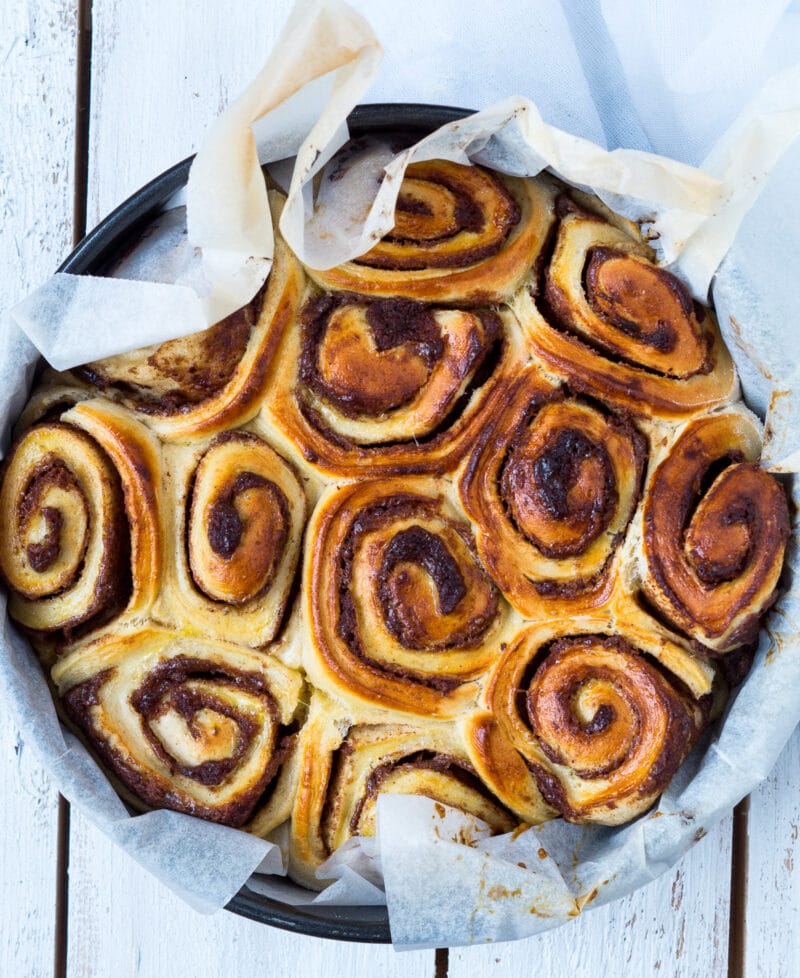 Sundere kanelsneglekage med dadler Sundere kanelsneglekage med dadler