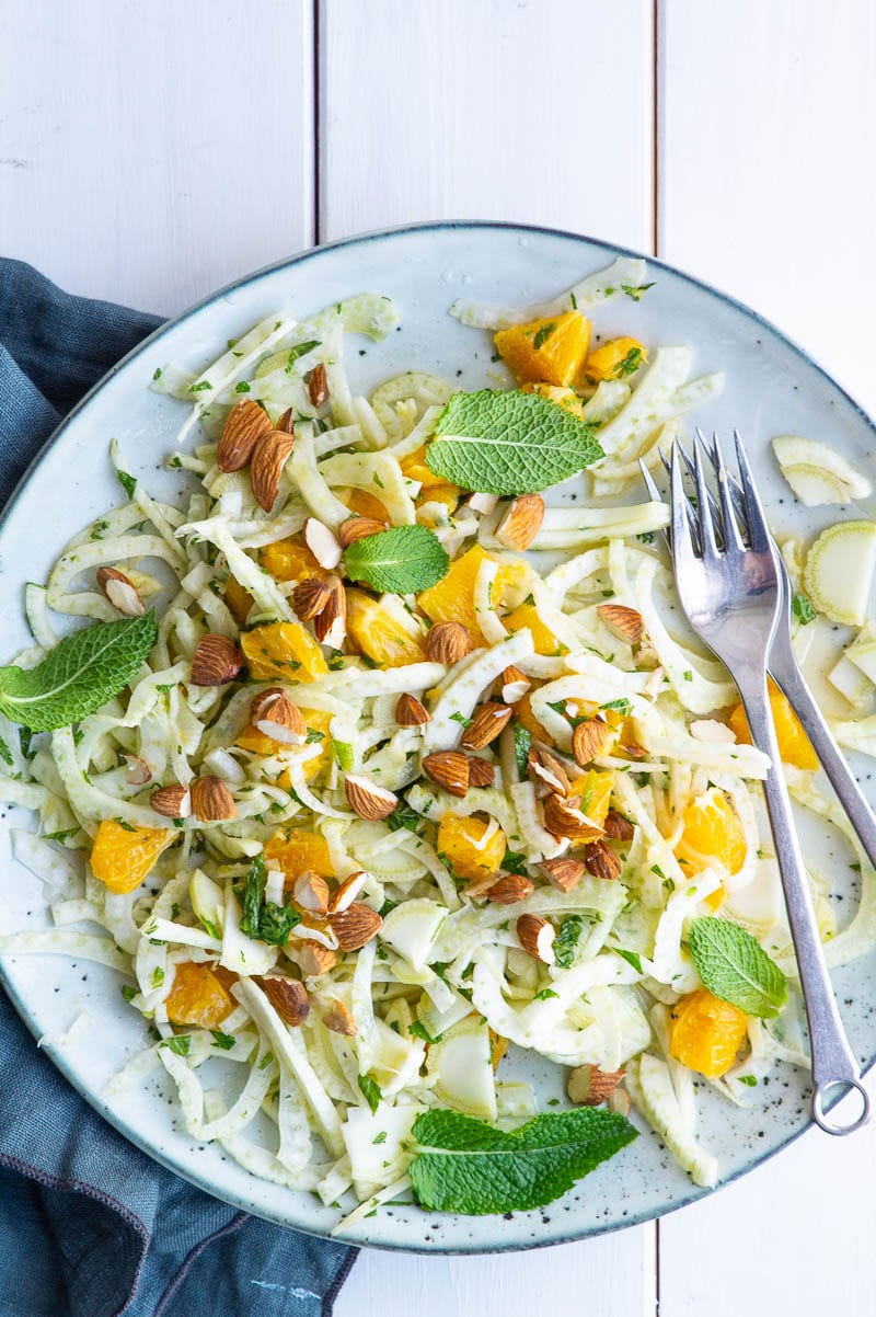 Sommersalat med fennikel, mynte og appelsin