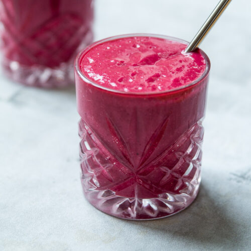 Rødbedesmoothie med jordbær