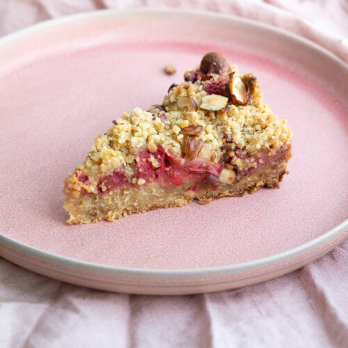 Rabarberkage med crumble